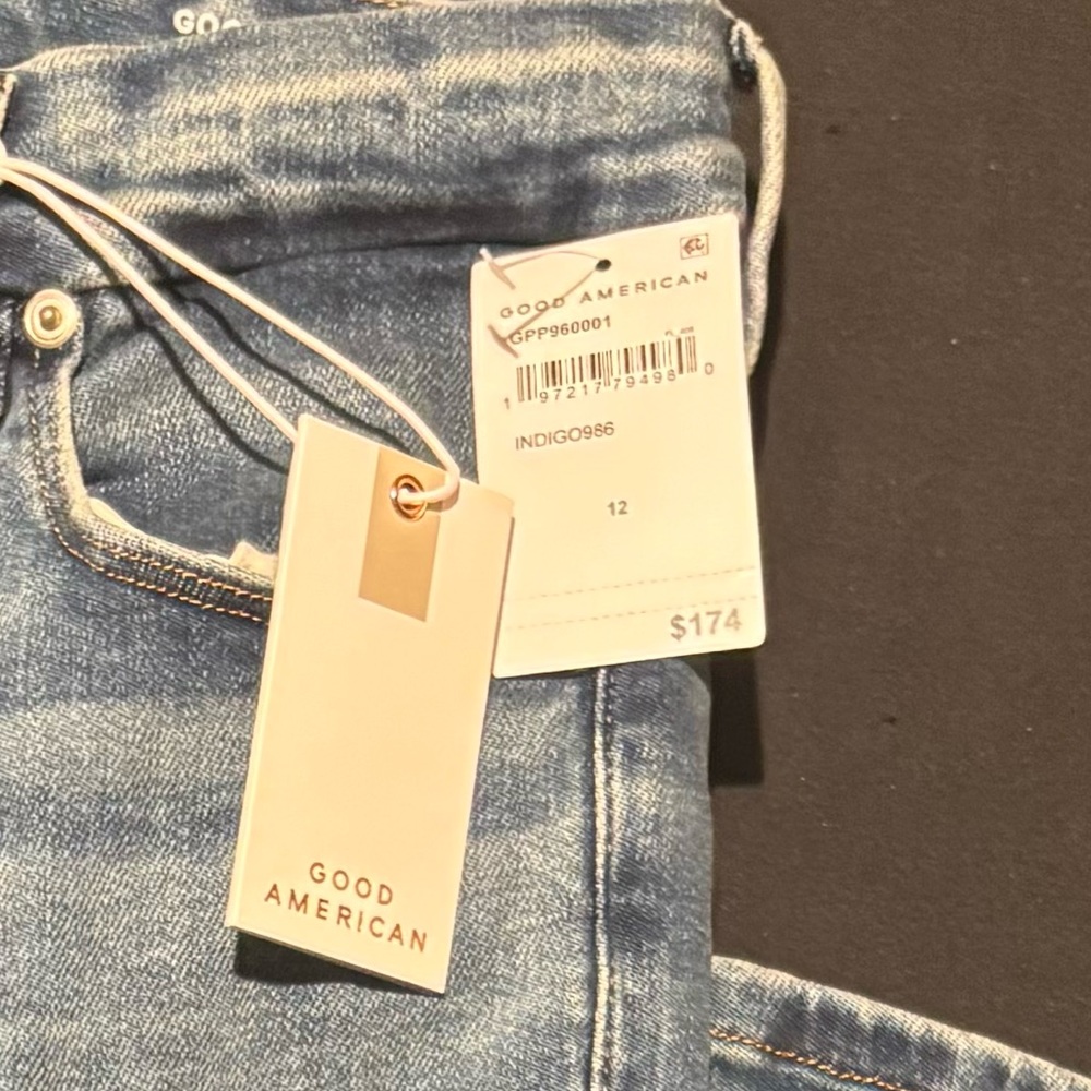Good American Light Blue Denim Jeans